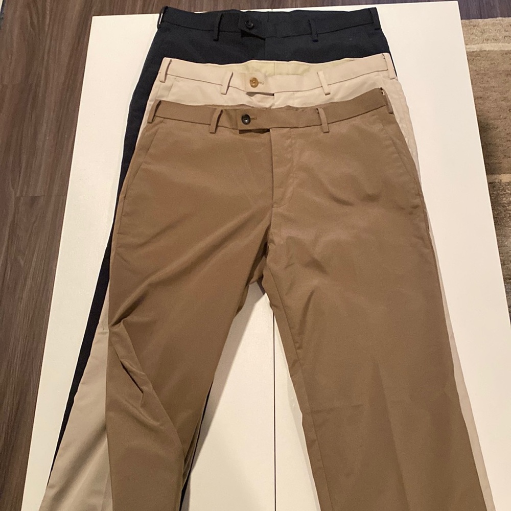 BUNDLE - Uniqlo Tech Chinos - Size 31 x 30